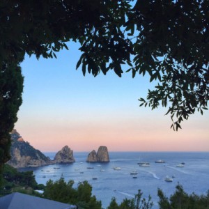 ecco alcune delle frasi e degli aforismi più celebri sulla bellissima isola di Capri